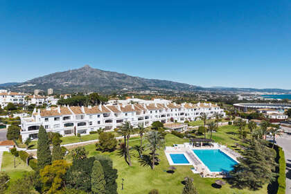 Apartmány na prodej v Nueva andalucia, Málaga. 