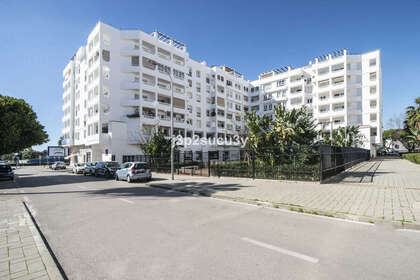 Apartment for sale in Nueva andalucia, Málaga. 