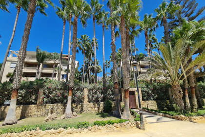 Apartamento venda em Puerto Banús, Marbella, Málaga. 