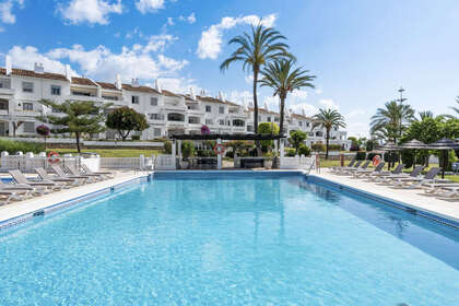 Apartment for sale in Nueva andalucia, Málaga. 