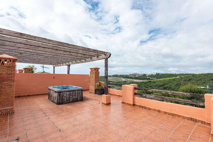 Apartmány na prodej v Casares, Málaga. 