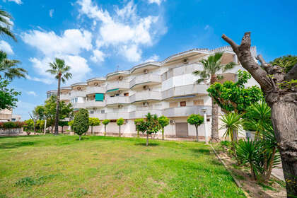 Апартаменты Продажа в Cabo Roig, Alicante. 