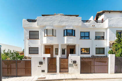 Дом Продажа в Nagüeles, Marbella, Málaga. 