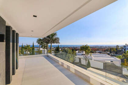 Cluster house for sale in Benahavís, Málaga. 