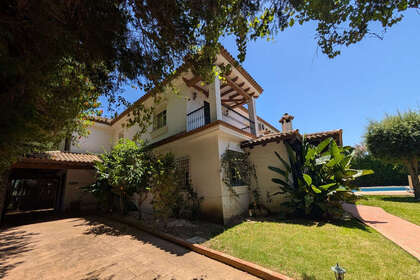 Таунхаус Продажа в Sotogrande, Cádiz. 