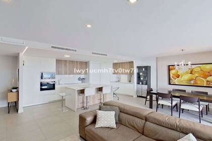 Апартаменты Продажа в Arroyo de la Miel, Benalmádena, Málaga. 