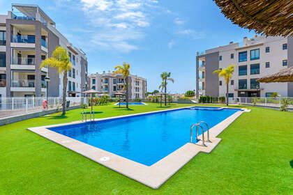 Апартаменты Продажа в Villamartín, Alicante. 
