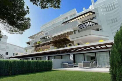 Apartment for sale in Nueva andalucia, Málaga. 