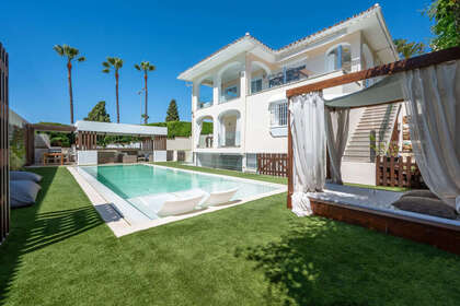 Cluster house for sale in Riviera Del Sol, Marbella, Málaga. 