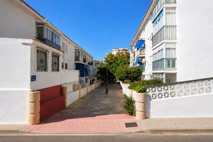 Apartment for sale in Nueva andalucia, Málaga. 