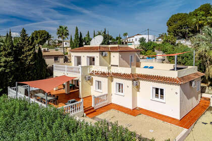 Řadový dům na prodej v Moraira, Alicante. 