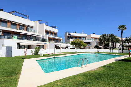 Apartamento venda em Villamartín, Alicante. 