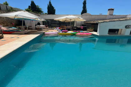 Cluster house for sale in Benahavís, Málaga. 