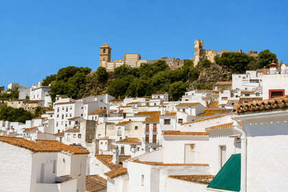 Řadový dům na prodej v Casares, Málaga. 