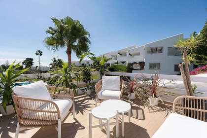 Apartmány na prodej v Nueva andalucia, Málaga. 