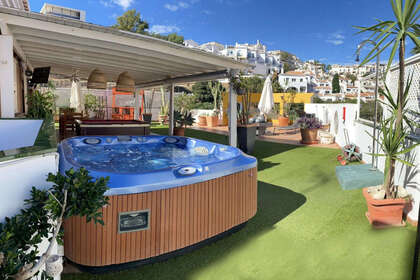 Penthous na prodej v Nerja, Málaga. 