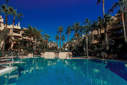 Lejlighed til salg i San Pedro de Alcántara, Marbella, Málaga. 