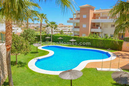 Plenthuse til salg i Benalmádena, Málaga. 