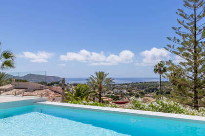 Klynge huse til salg i Moraira, Alicante. 