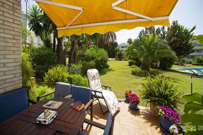 Apartmány na prodej v Nueva andalucia, Málaga. 