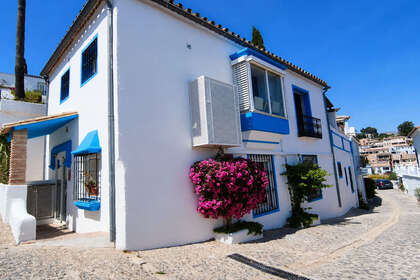 Cluster house for sale in Benahavís, Málaga. 