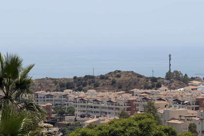 Řadový dům na prodej v Benalmádena, Málaga. 