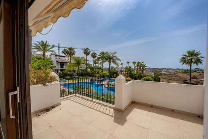 Domy na prodej v El Paraiso, Estepona, Málaga. 