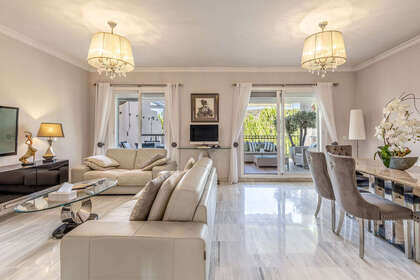 House for sale in Alhaurín el Grande, Málaga. 