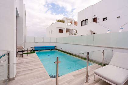 Klynge huse til salg i Balones, Alicante. 