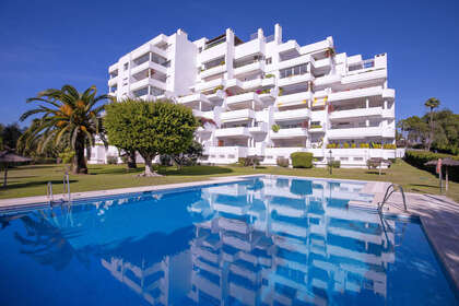 Apartment for sale in Guadalmina, Málaga. 