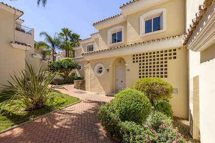 House for sale in Alhaurín el Grande, Málaga. 