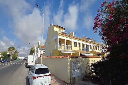 Huizen verkoop in Torrelamata - La Mata, Torrevieja, Alicante. 