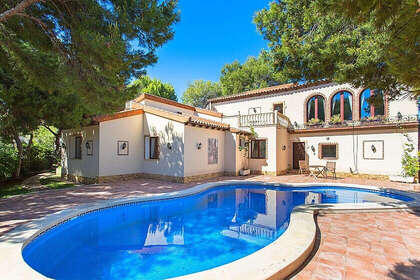 Casa Cluster venda em Punta Prima, Alicante. 