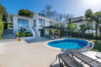 Casa Cluster venda em Nueva andalucia, Málaga. 