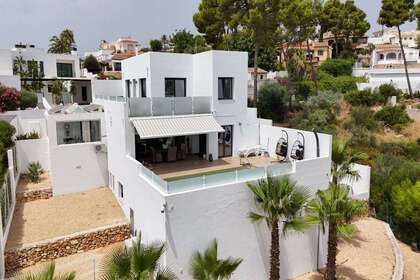 Řadový dům na prodej v Moraira, Alicante. 