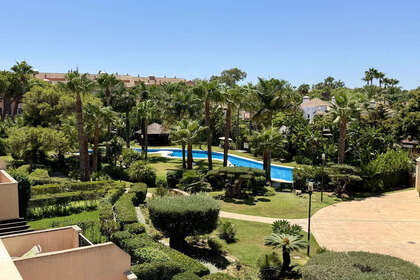Penthous na prodej v Puerto Banús, Málaga. 