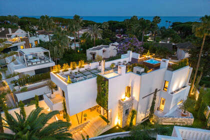 Řadový dům na prodej v Puerto Banús, Marbella, Málaga. 