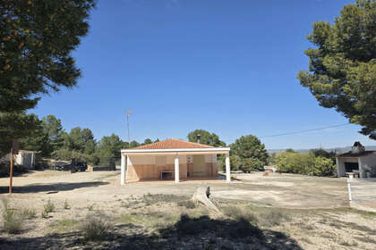 Řadový dům na prodej v Yecla, Murcia. 
