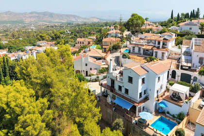 Řadový dům na prodej v Alhaurín el Grande, Málaga. 