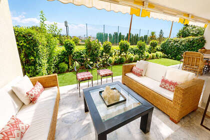 Apartmány na prodej v Guadalmina, Málaga. 