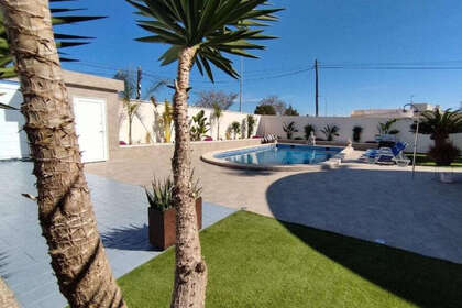 Таунхаус Продажа в Torrevieja, Alicante. 