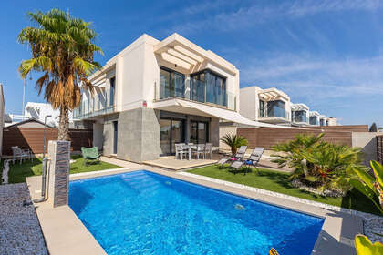Maison de ville vendre en Orihuela-Costa, Alicante. 