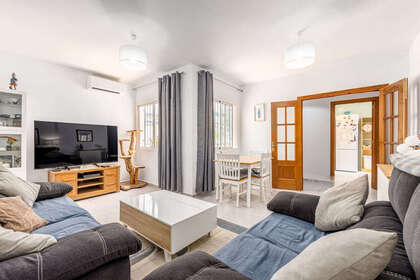 House for sale in Alhaurín el Grande, Málaga. 