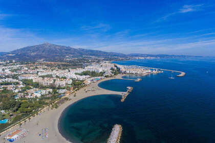 酒店公寓 出售 进入 Puerto Banús, Málaga. 