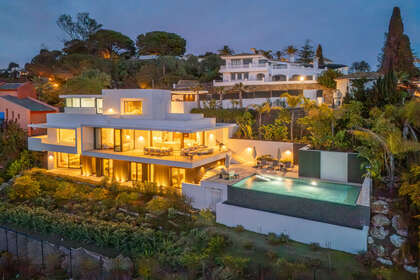 Cluster house for sale in Marbella, Málaga. 