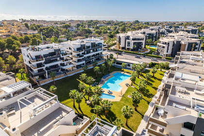 Penthouses verkoop in Los Altos, Torrevieja, Alicante. 