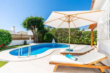 Maison de ville vendre en Marbella, Málaga. 