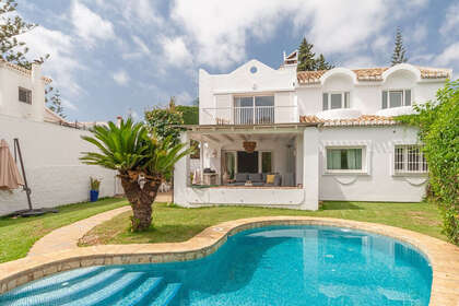 联排别墅 出售 进入 Elviria, Marbella, Málaga. 