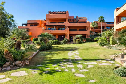酒店公寓 出售 进入 Estepona, Málaga. 