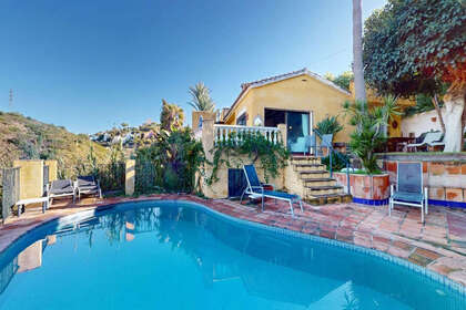 Cluster house for sale in Marbella, Málaga. 